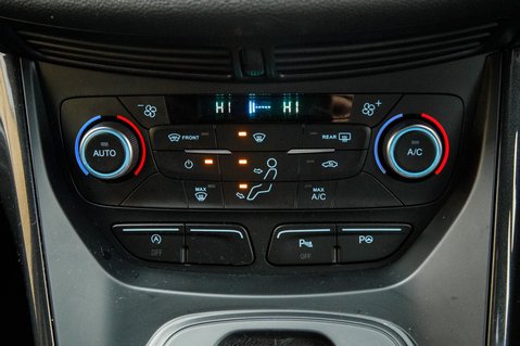 Ford Kuga ST-LINE EDITION TDCI 34