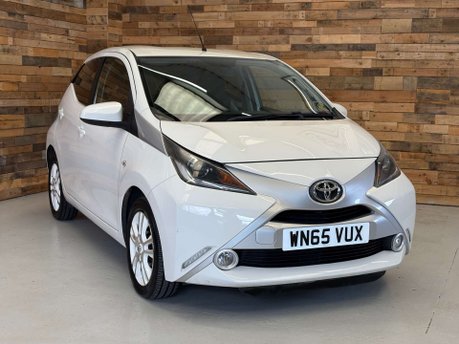 Toyota Aygo 1.0 VVT-i x-pure Hatchback 5dr Petrol Manual Euro 6 (68 ps)