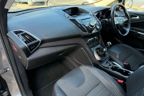 Ford Kuga TITANIUM TDCI 2WD - 10 SERVICES - NEW MOT - NEW DISCS AND PADS ALL ROUND 23