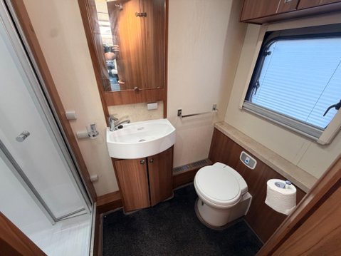 Elddis Majestic 275 10