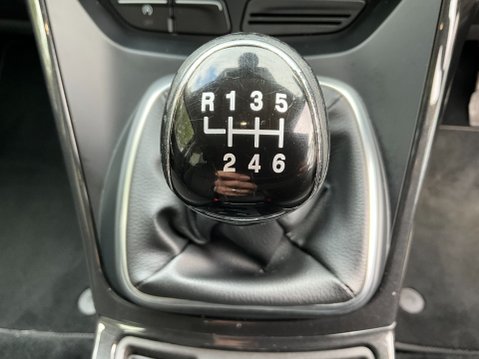 Ford Kuga TITANIUM TDCI 32