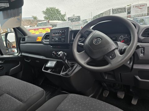 Vauxhall Movano L3H1 R3500 C/C 9