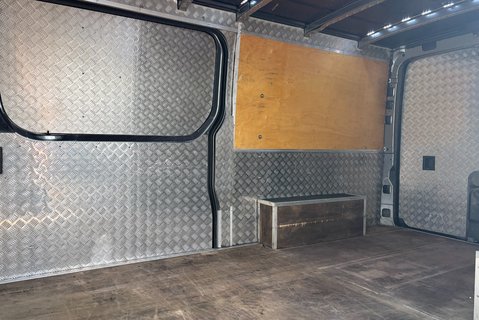 Mercedes-Benz Sprinter 319 Cdi 7g-Tronic L2 H1 4x4 Panel Van - Air Con / Sat Nav / Rear Camera 9