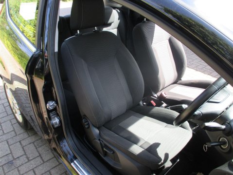 Ford Fiesta 1.25 Zetec Euro 6 3dr 22