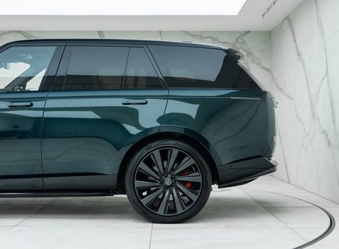 Land Rover Range Rover P530 SV 45