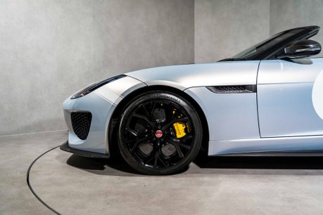 Jaguar F-Type PROJECT 7. 1 OF 250. LIGHTNING SILVER PAINTWORK. LOW MILEAGE. CERAMICS. 12
