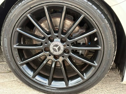 Mercedes-Benz A Class 1.5 A180 BlueEfficiency AMG Sport CDi Auto 5dr 7