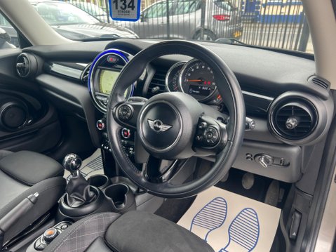 Mini Hatch 1.5 Cooper Euro 6 (s/s) 3dr 20