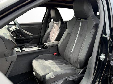 Vauxhall Astra 1.6 Plug-in Hybrid GSe 5dr Auto [Pan roof] 21