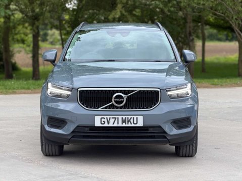 Volvo XC40 1.5 XC40 Momentum Core T2 5dr 5
