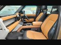 Land Rover Defender X-DYNAMIC HSE MHEV 40