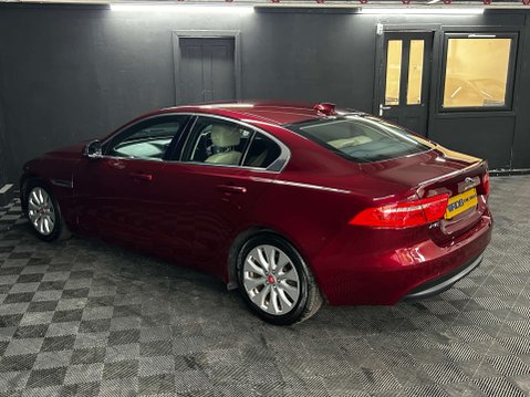 Jaguar XE 2.0 XE Prestige D Auto 4dr 18