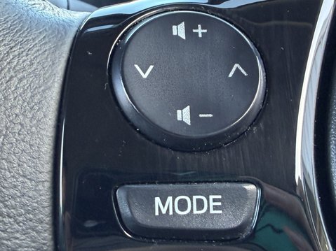Toyota Aygo 1.0 VVT-i X-Play 5dr x-shift 26