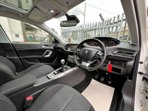Peugeot 308 E-HDI ACTIVE 24