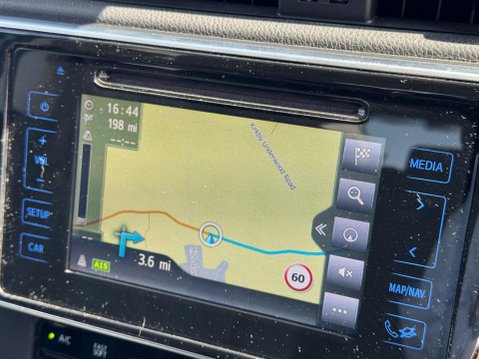 Toyota Auris 1.2 VVT-i Excel Euro 6 (s/s) 5dr 14