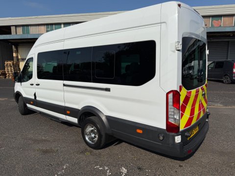 Ford Transit 2.2 TDCi 460 HDT Trend L4 H3 4dr (18 seats) 10