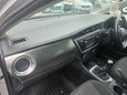 Toyota Auris ICON D-4D ESTATE 12