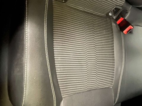 Mercedes-Benz A Class 1.3 A 180 Sport Executive Manual 5dr 30