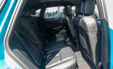 Porsche Macan S 16