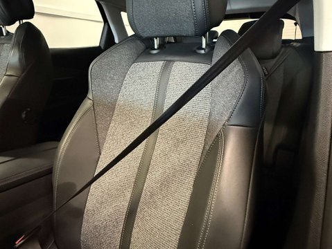 Peugeot 3008 PURETECH S/S ALLURE 31
