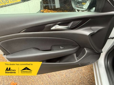 Vauxhall Insignia 1.5 Insignia Design TD 5dr 34