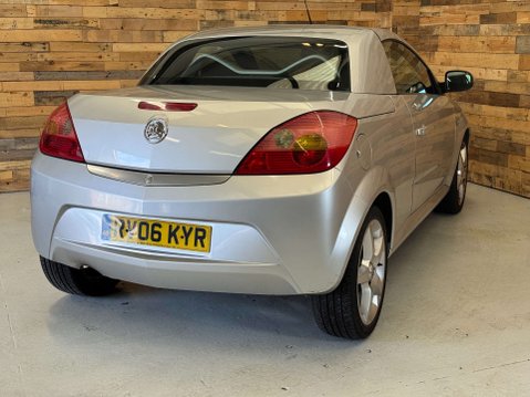 Vauxhall Tigra 1.4i 16v Exclusiv Convertible 2dr Petrol Manual (a/c) (146 g/km, 89 bhp) 