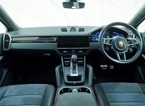 Porsche Cayenne GTS Coupé 18