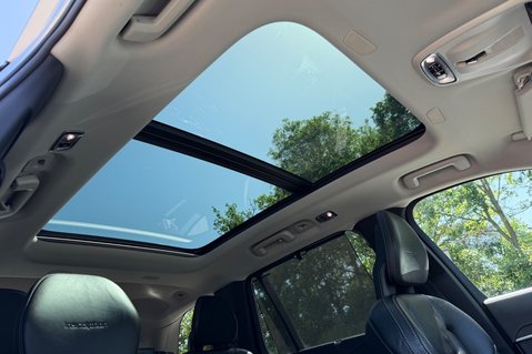 Volvo XC90 B5 INSCRIPTION PRO AWD -B&W -XENIUM PK -PAN ROOF -22S -SURROUND CAMERAS 79