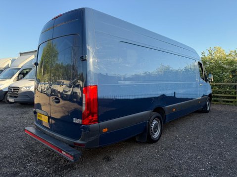 Mercedes-Benz Sprinter 2.0 315 CDI Progressive Panel Van 5dr Diesel Manual RWD L4 H2 Euro 6 (s/s) 7