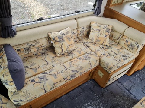 Auto-Trail Mohican Motor Home 27