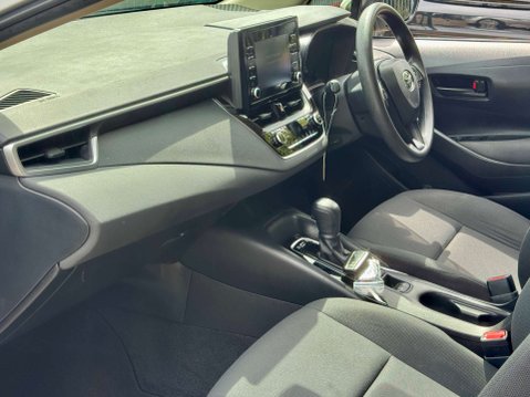Toyota Corolla 1.8 VVT-h Excel Touring Sports 5dr Petrol Hybrid CVT Euro 6 (s/s) (140 ps) 9