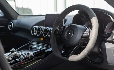 Mercedes-Benz AMG GT R GT R 11