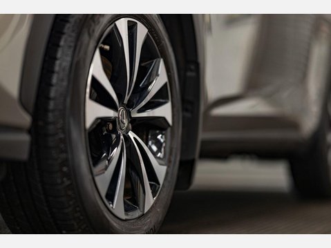 Lexus NX 2.5 300h GPF Premium SUV 5dr Petrol Hybrid E-CVT 4WD Euro 6 (s/s) (197 ps) 79