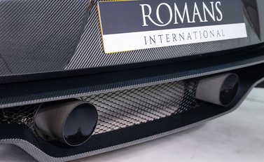 Aston Martin Vantage GT8 37