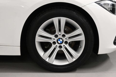 BMW 3 Series 2.0 320I Sport Auto 5dr 17