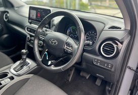 Hyundai KONA 1.6 h GDI PREMIUM AUTO PETROL HYBRID 22