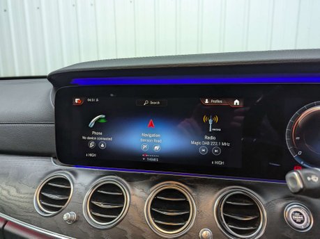 Mercedes-Benz E Class 2.0 E 300 AMG Line de Auto 4dr 90