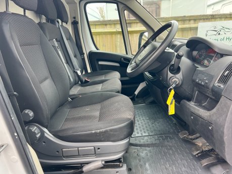 Peugeot Boxer 2.2 BLUEHDI 333 L1H1 PROFESSIONAL 11