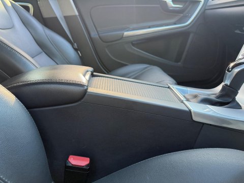 Volvo V60 2.0 T4 SE Nav Auto Euro 6 (s/s) 5dr 32