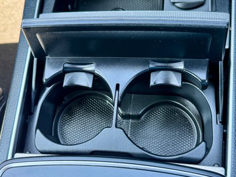 Mercedes-Benz E Class E220 BLUETEC AMG LINE 41