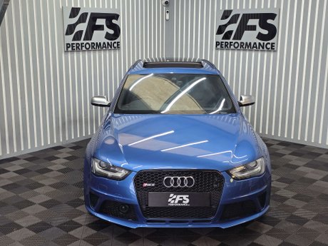 Audi RS4 4.2 FSI V8 Estate 5dr Petrol S Tronic quattro Euro 5 (450 ps) 44