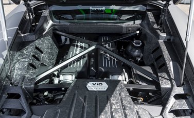 Lamborghini Huracan LP610-4 25