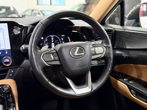 Lexus NX 450H PLUS TAKUMI 43