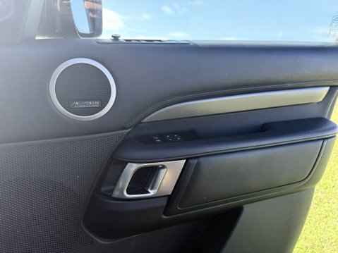 Land Rover Discovery SDV6 HSE LUXURY 16