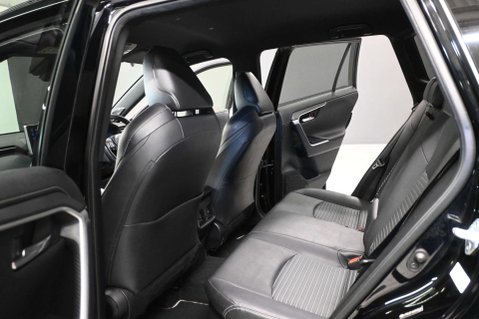 Toyota Rav4 2.5 RAV4 Black Edition HEV CVT 4WD 5dr 33