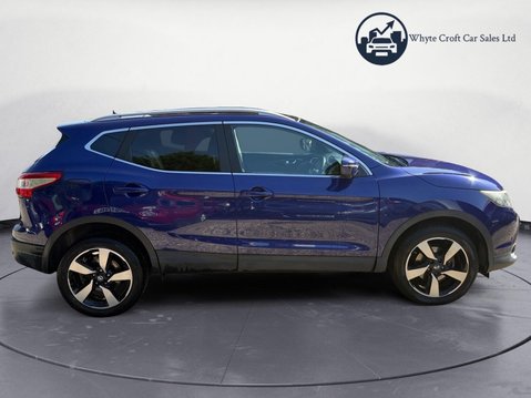 Nissan Qashqai 1.2 DIG-T n-tec+ 2WD Euro 5 (s/s) 5dr 8