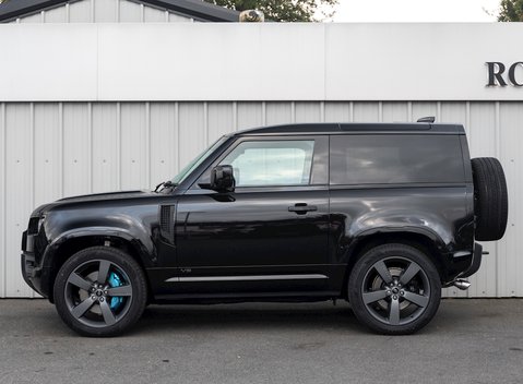 Land Rover Defender 90 V8 2