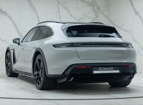 Porsche Taycan 4S CROSS TURISMO 7