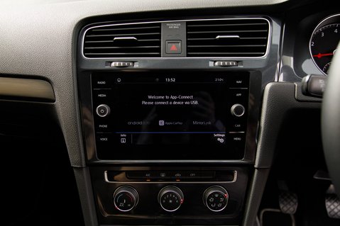 Volkswagen Golf MATCH TSI 21