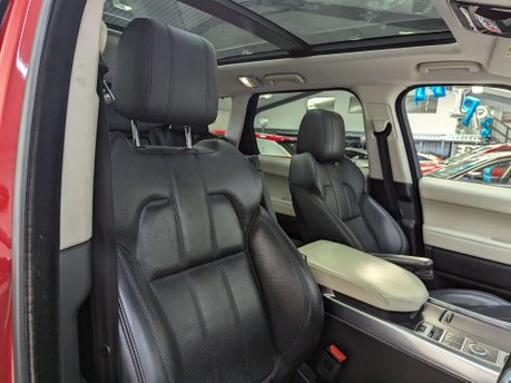Land Rover Range Rover Sport 3.0 Range Rover Sport HSE Dynamic SDV6 Auto 4WD 5dr 44